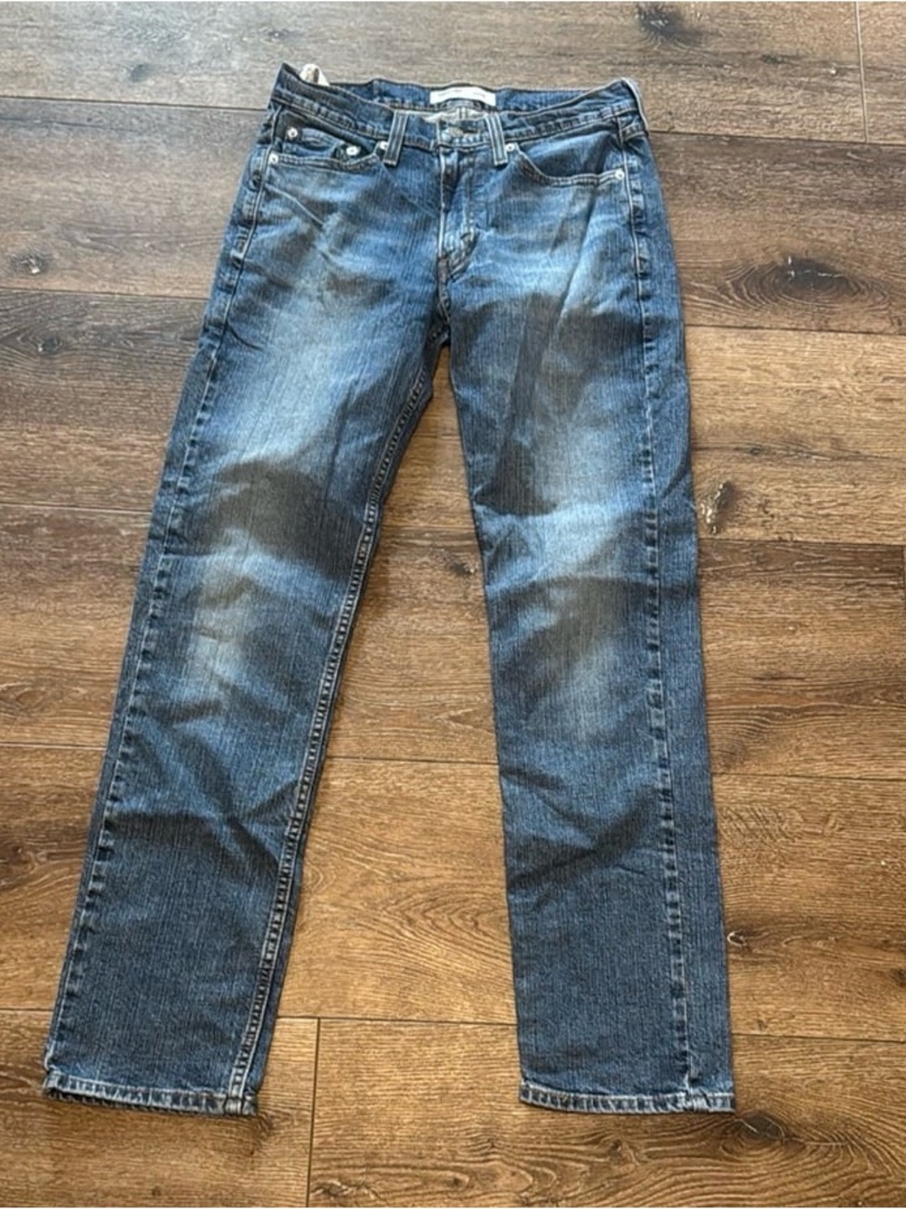 Signature by Levi Strauss Men's Faded Blue Straight Jeans